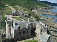 Looking back across the courtyard to the Governor's quarters from the top of the tower
