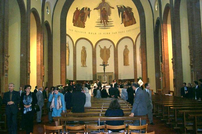 The view that greated Juli as she entered the church