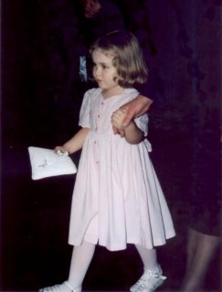 Daniela's Mother lends a hand