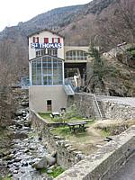 A resort of rest and warmth. 