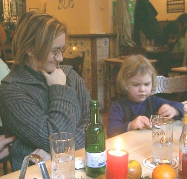 Daniela and Juli waiting for lunch